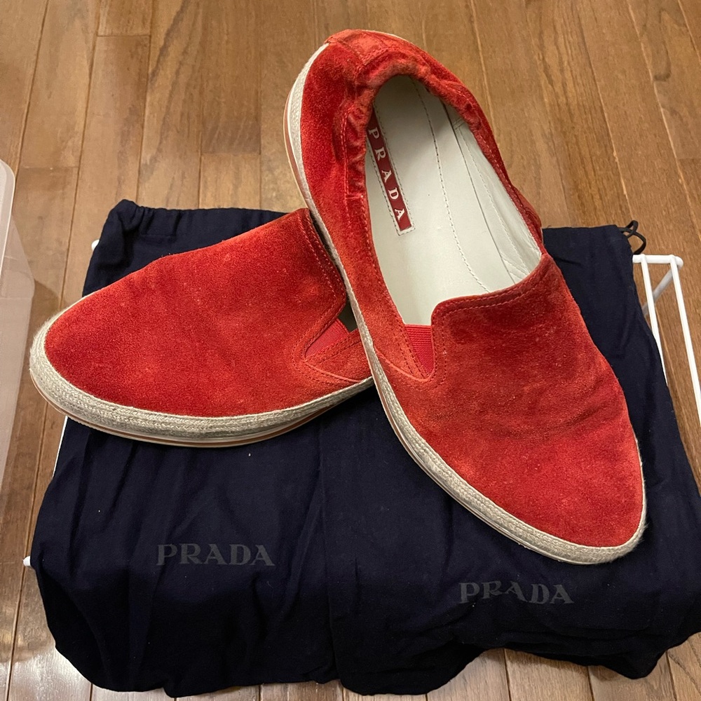 Men’s Prada seude shoe